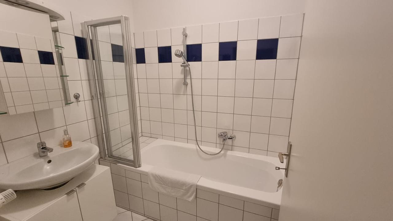 Sunny Apartment Next To Metro 1Br Vienna Luaran gambar